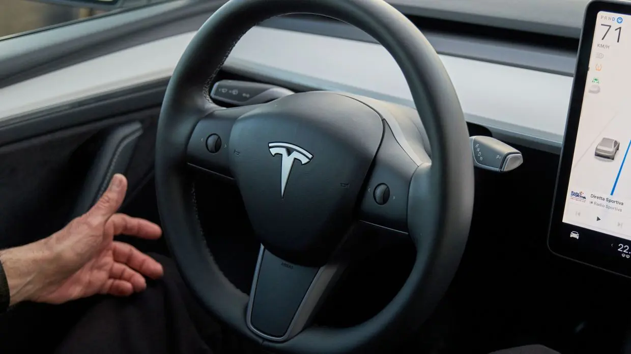 Tesla loses lawsuit over fatal and deadly self-driving crash in 2019;  company hit with US$243mil in damages | The Star