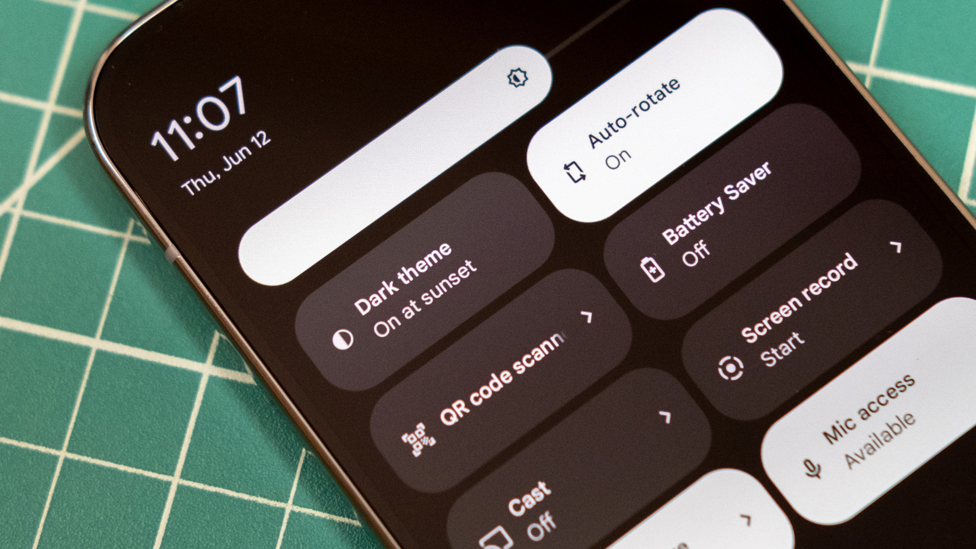 Android 16 sắp c&oacute; cập nhật lớn: Dark Mode thế hệ mới v&agrave; đồng bộ m&agrave;u
