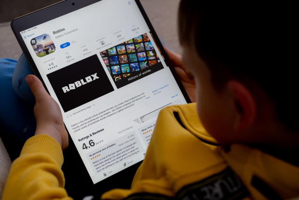 Age estimation from Persona to unlock Roblox's Trusted Connections feature | Biometric Update